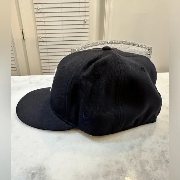 New York Yankees New Era Cooperstown  Collection Fitted Cap Size 7 7/8 with pin - Picture 7 of 11